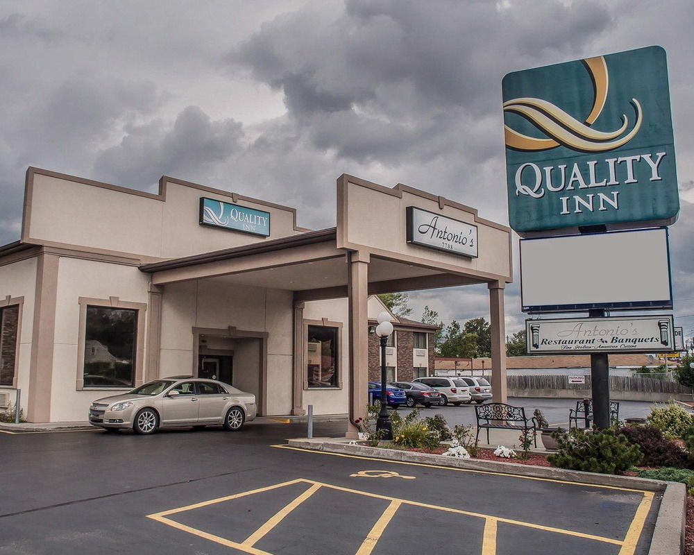 Quality Inn - Niagara Falls Blvd Екстериор снимка