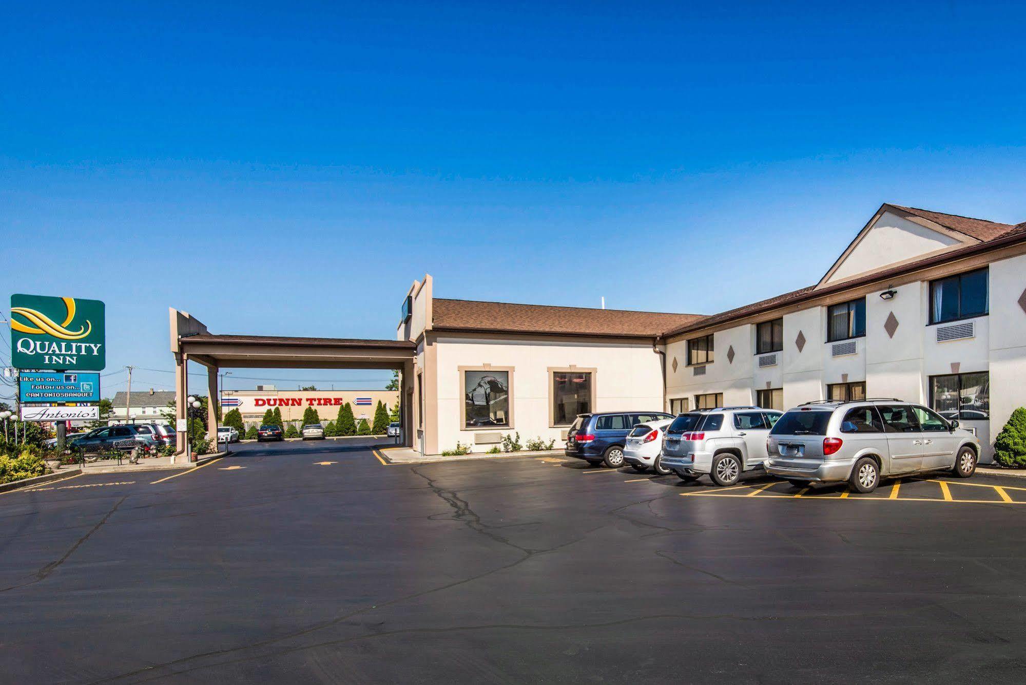 Quality Inn - Niagara Falls Blvd Екстериор снимка