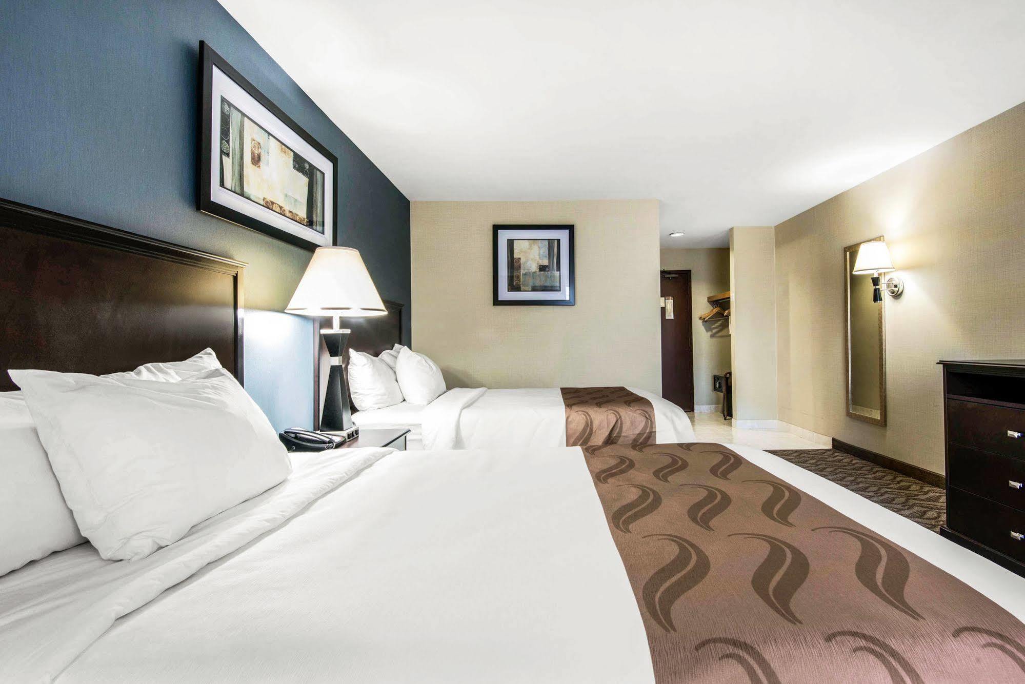 Quality Inn - Niagara Falls Blvd Екстериор снимка