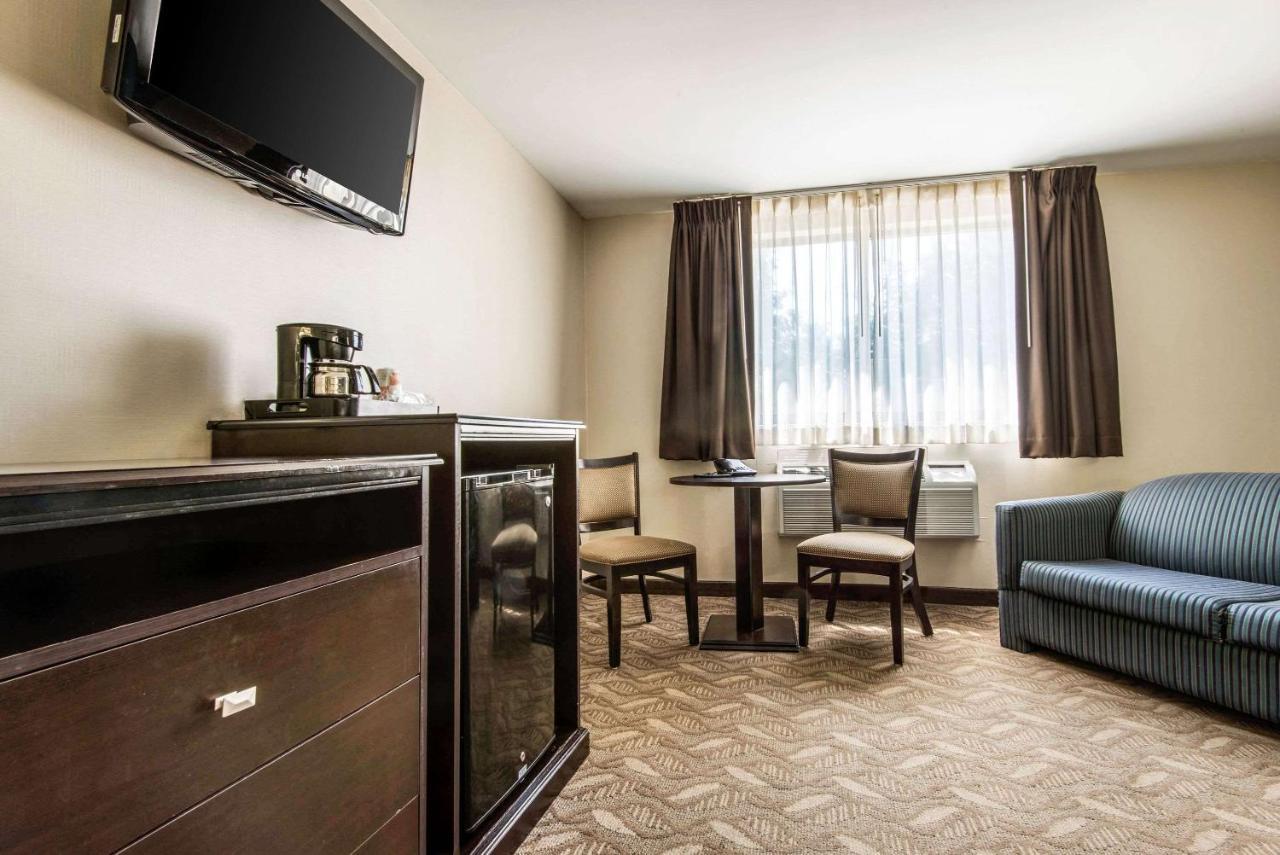 Quality Inn - Niagara Falls Blvd Екстериор снимка