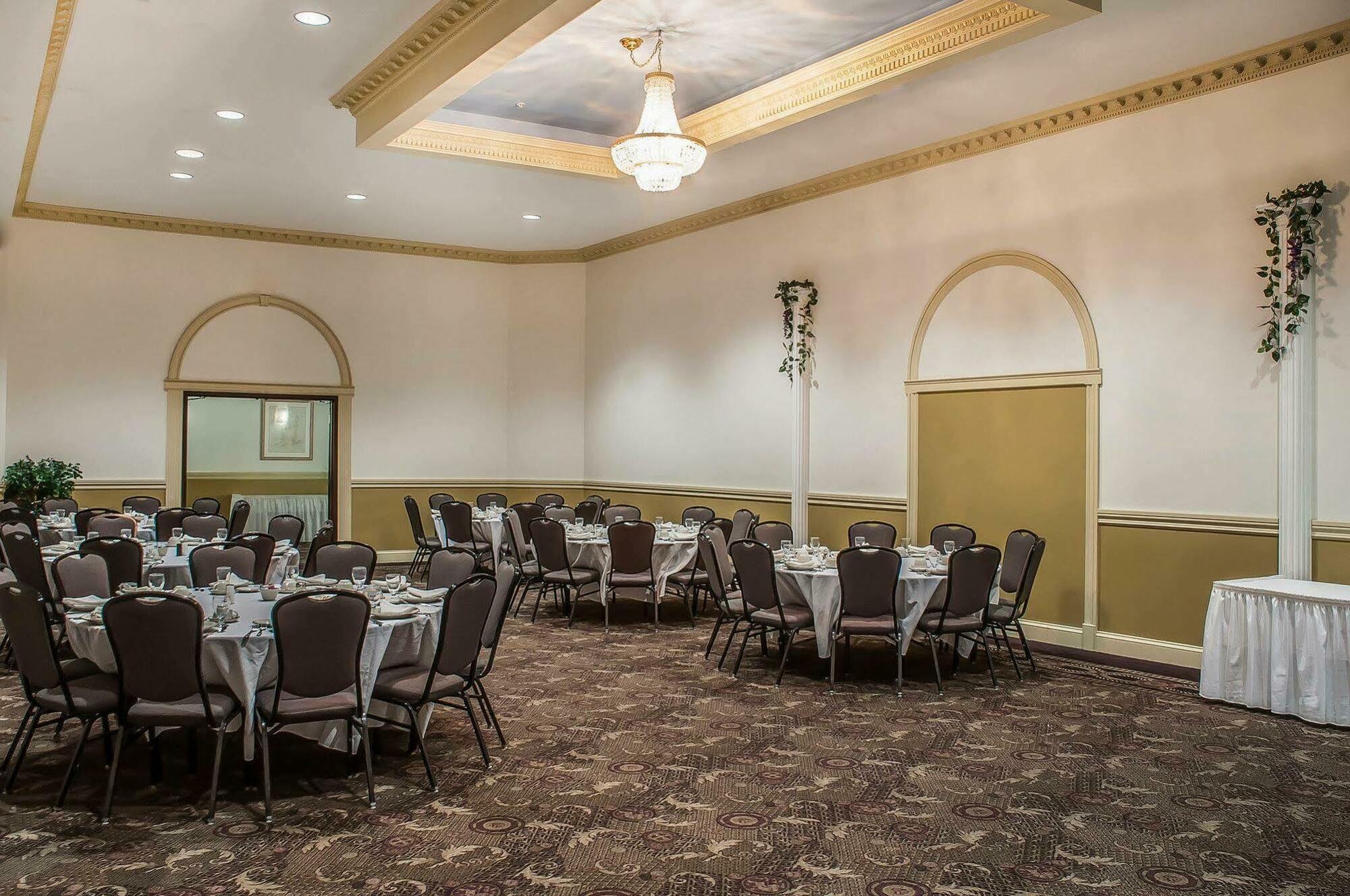 Quality Inn - Niagara Falls Blvd Екстериор снимка